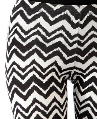 フォーエバー21 シェブロンストライプレギンス