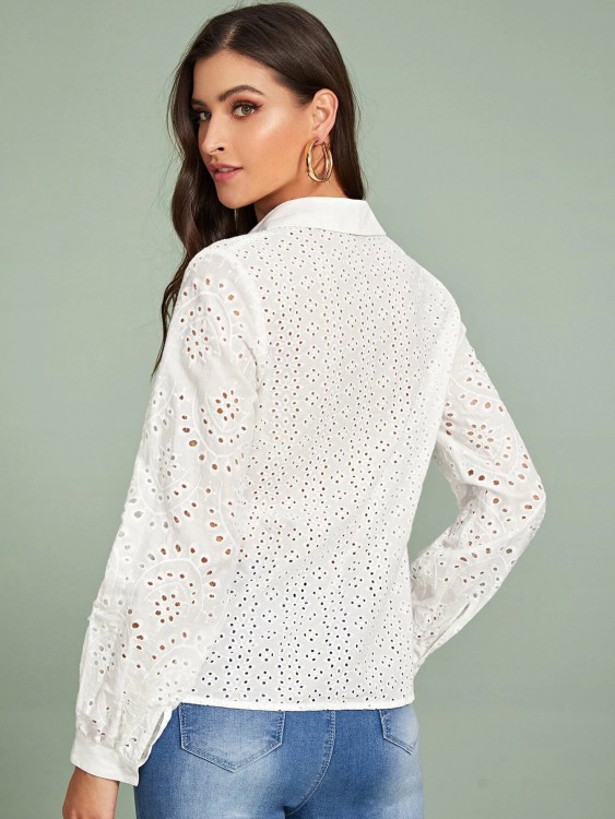 ランタンスリーブ アイレット 刺繍ブラウス