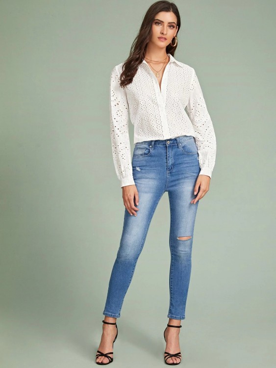 ランタンスリーブ アイレット 刺繍ブラウス