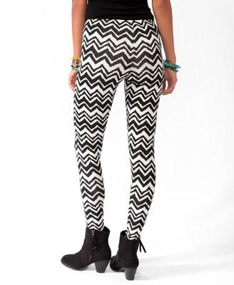 フォーエバー21 シェブロンストライプレギンス