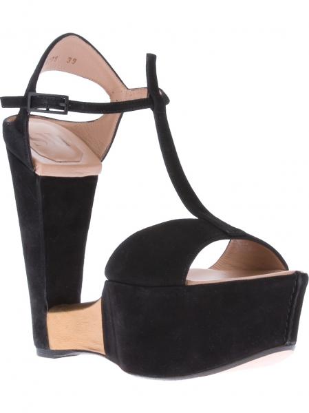SW1 BY STUART WEIZTMAN TEETER SUEDE WEDGES