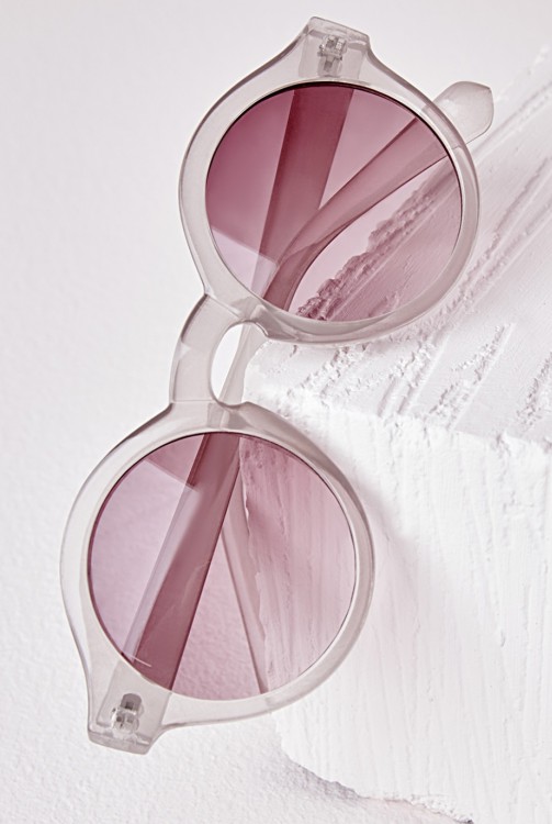 MISSGUIDED トランスペアレントフレーム　グレイ　サングラス