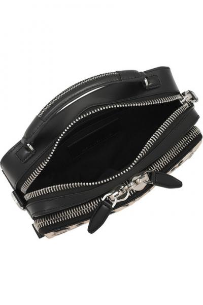 アレキサンダーワン　