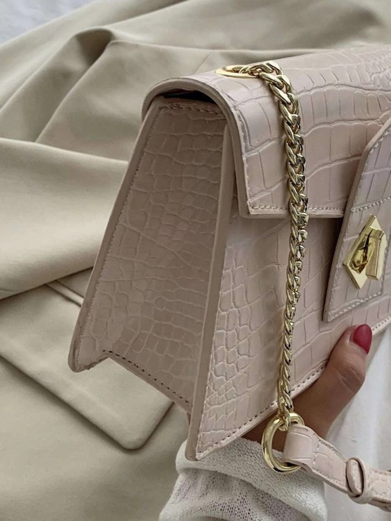 ツイストロック クロコエンボス クロスボディバッグ