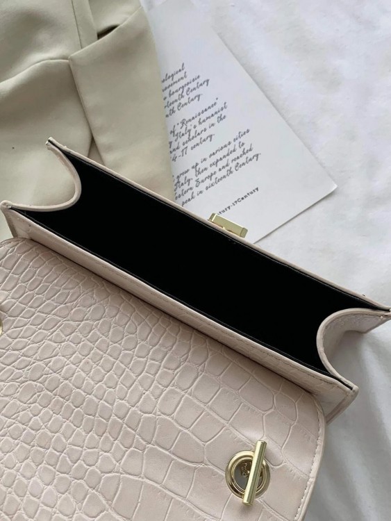 ツイストロック クロコエンボス クロスボディバッグ