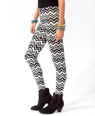 フォーエバー21 シェブロンストライプレギンス